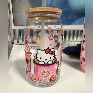 Hello kitty glass can cup.